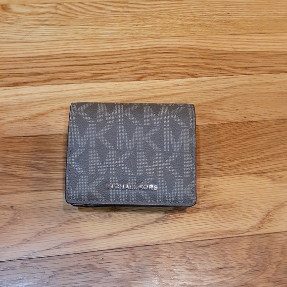 Michael Kors Handbags - Michael Kors Small Wallet